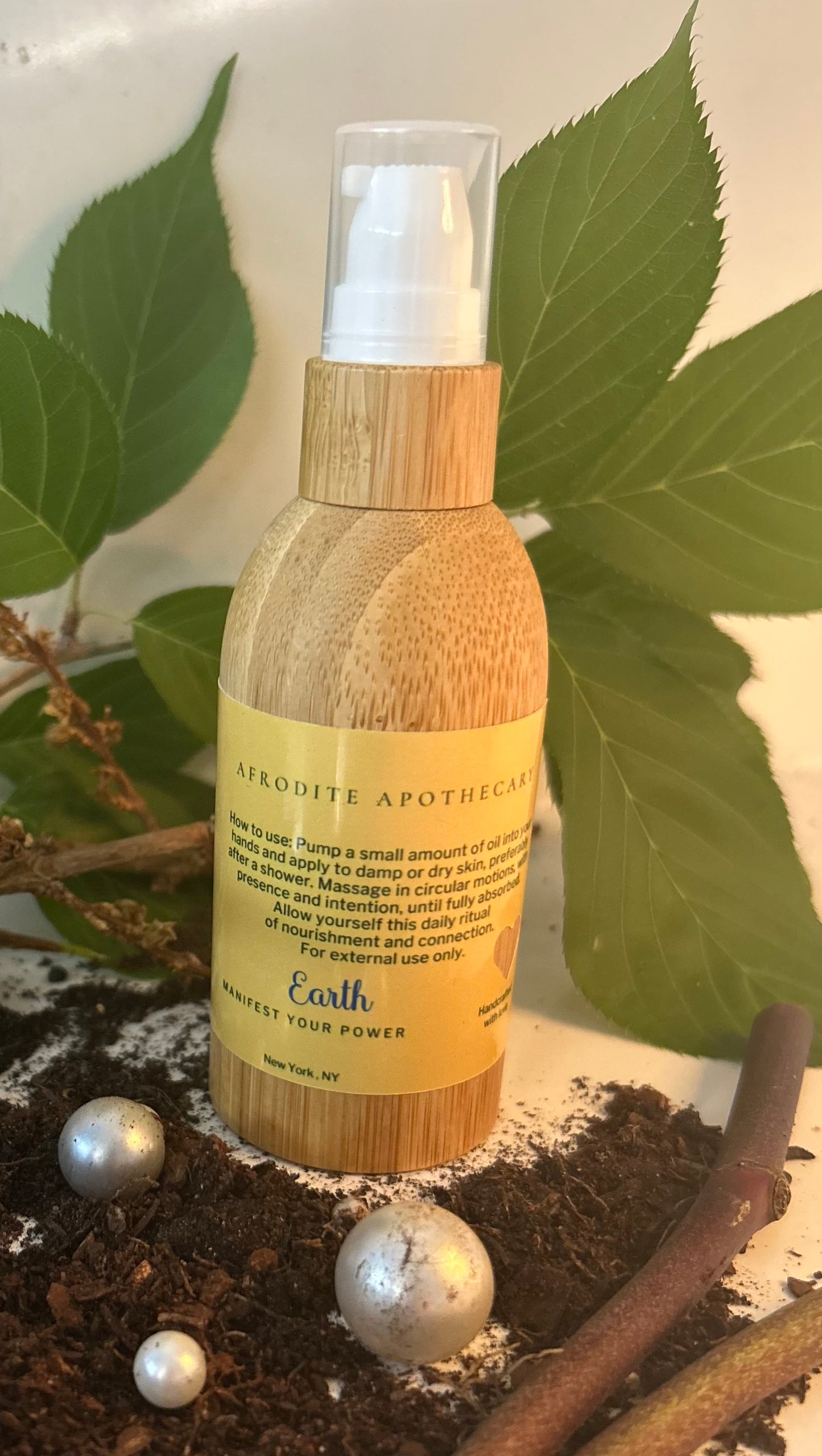 Perfumed Body oil l Organic Scented Moisturizer - EARTH Zodiac Inspired | Patchouli, Vetiver, Cedarwood & Sandalwood | Personalized Gift